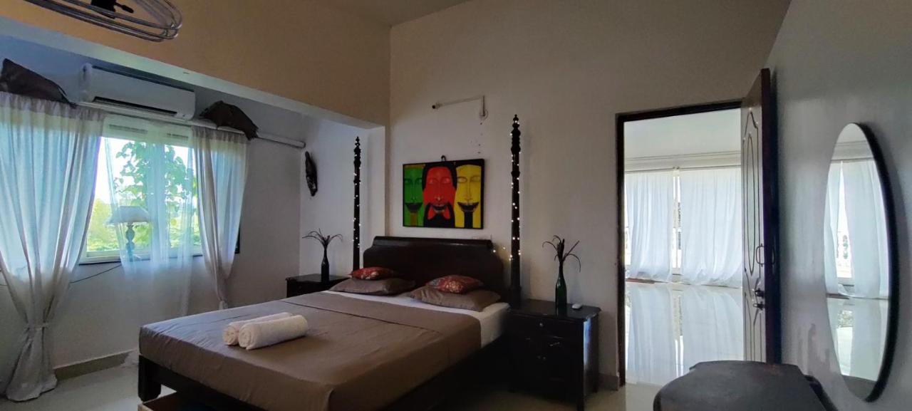 J-House, Spacious Apartments With Balconies, Thalassa 1Min Away Siolim Exterior photo