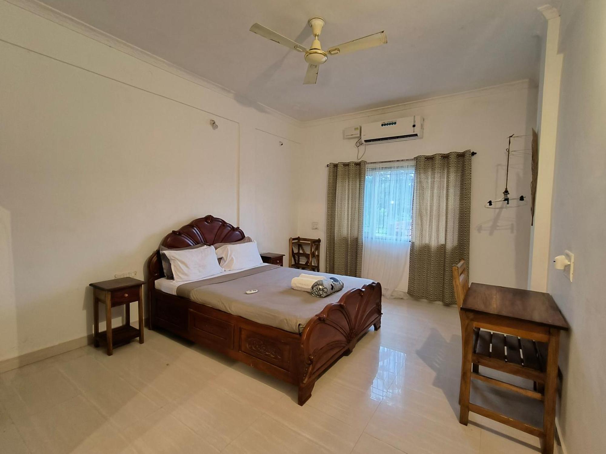 J-House, Spacious Apartments With Balconies, Thalassa 1Min Away Siolim Exterior photo