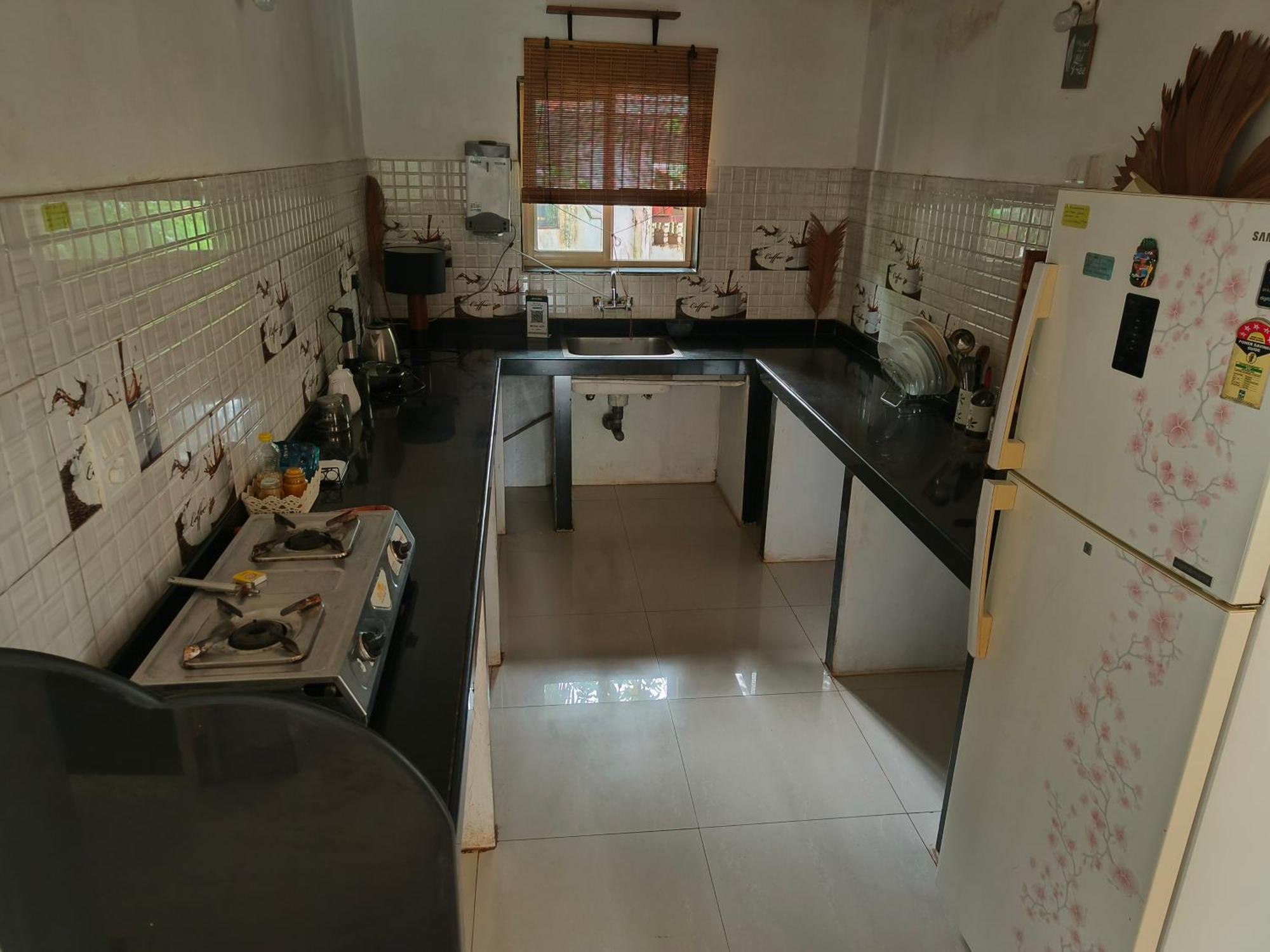 J-House, Spacious Apartments With Balconies, Thalassa 1Min Away Siolim Room photo