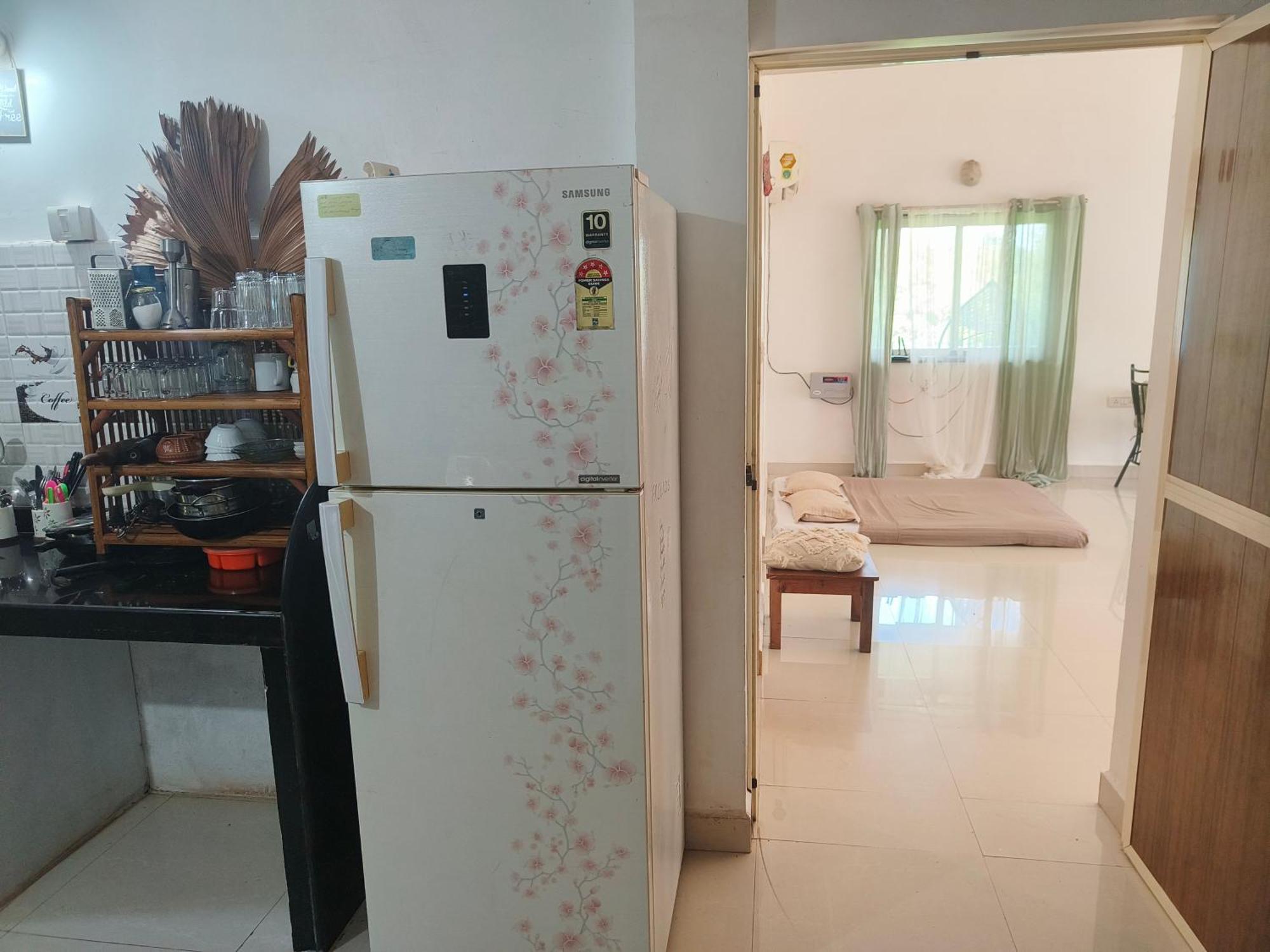 J-House, Spacious Apartments With Balconies, Thalassa 1Min Away Siolim Exterior photo